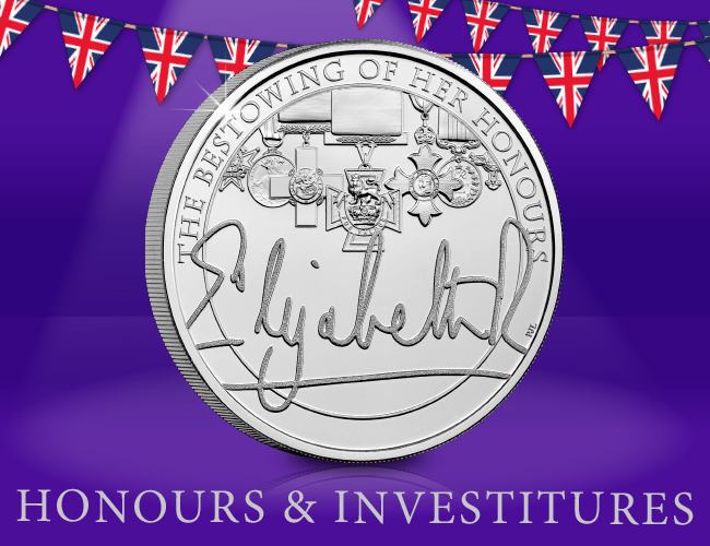 The Queen's Reign: Honours and Investitures £5 Coin