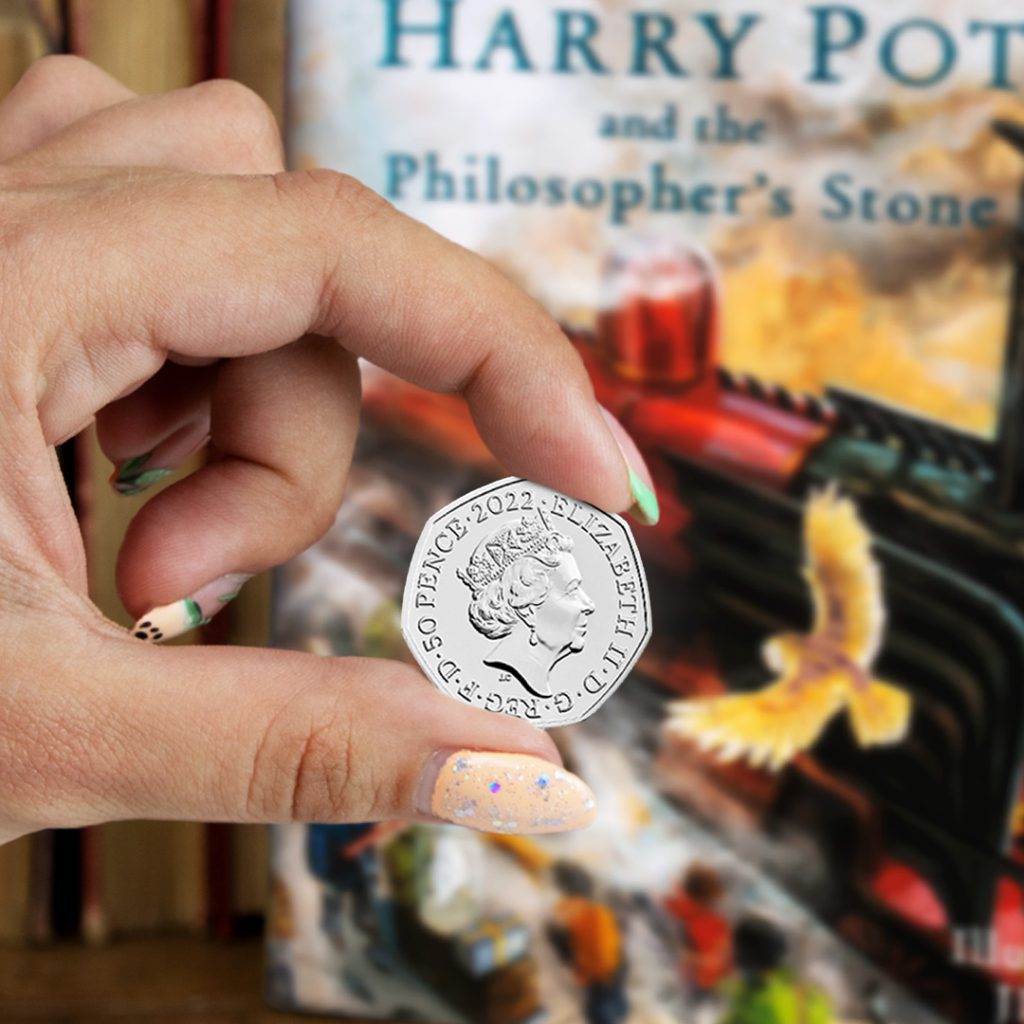 The obverse design of the Hogwarts 2022 UK Express 50p. Featuring the last portrait of QEII by Jody Clark.