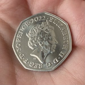 Queen Elizabeth II 2022 UK 50p coin obverse